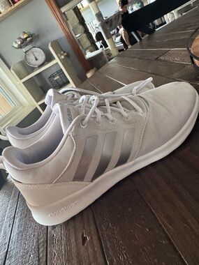 Adidas Cloudfoam Sneakers | White/Gray | Women’s Size 8.5